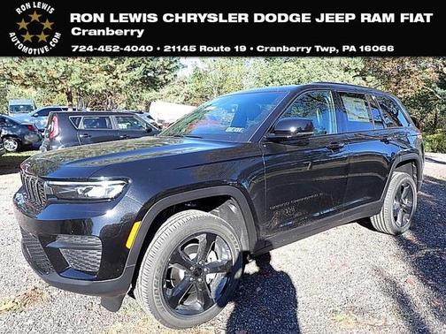 2025 Jeep Grand Cherokee Laredo