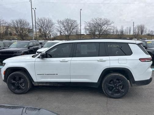 2023 Jeep Grand Cherokee L Laredo