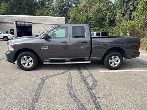 2019 RAM 1500 Classic Express Quad Cab 4x4 64' Box