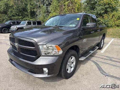 2019 RAM 1500 Classic Express Quad Cab 4x4 64' Box