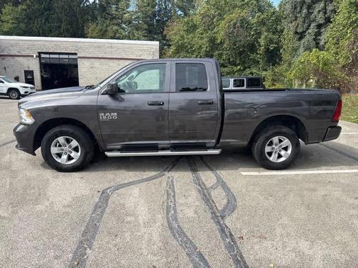 2019 RAM 1500 Classic Express Quad Cab 4x4 64' Box