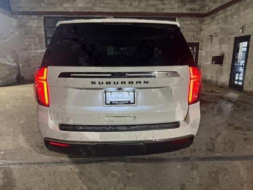 2023 Chevrolet Suburban LS