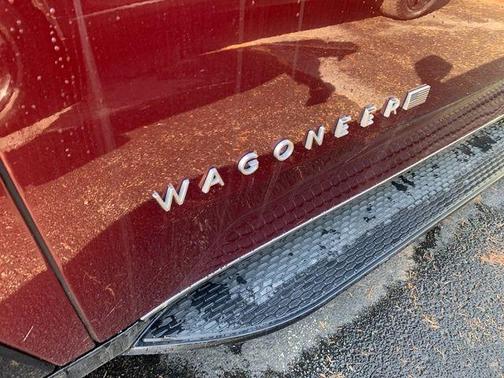 Velvet Red Pearlcoat 2024 Jeep Wagoneer Series II