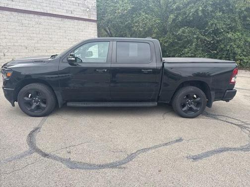 2019 RAM 1500 Big Horn/Lone Star Crew Cab 4x4 57' Box