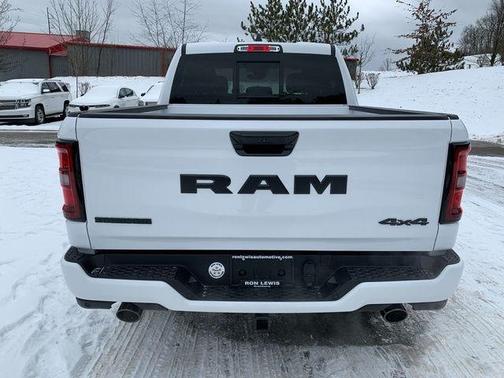 Bright White Clearcoat 2026 RAM 1500 Big Horn/Lone Star