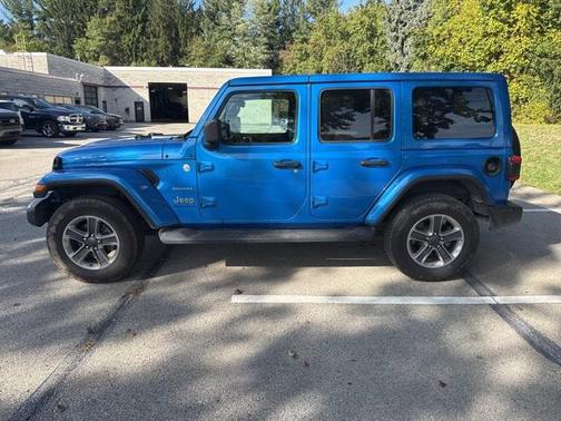 2023 Jeep Wrangler 4-Door Sahara 4x4