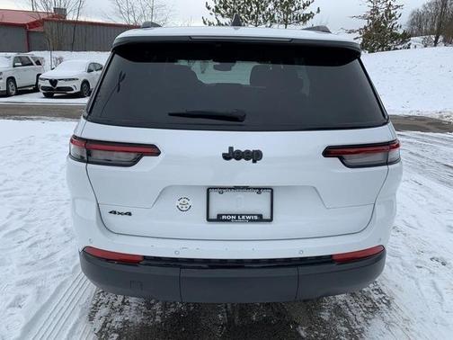 2024 Jeep Grand Cherokee L Laredo