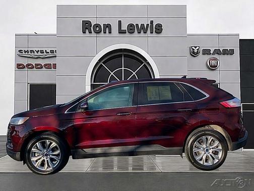 Burgundy 2022 Ford Edge Titanium