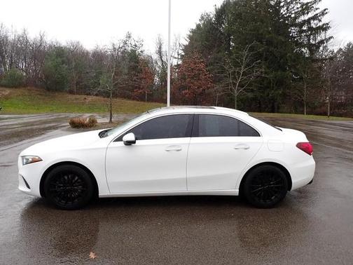 2022 Mercedes-Benz A-Class A 220 4MATIC