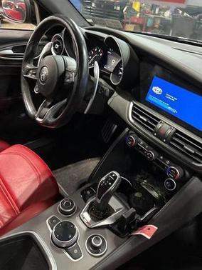 2022 Alfa Romeo Giulia Veloce