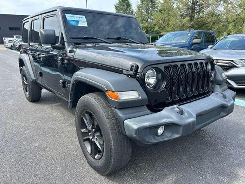 Black Clearcoat 2022 Jeep Wrangler Unlimited Sport Altitude