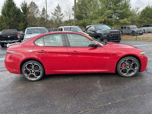 2024 Alfa Romeo Giulia Veloce