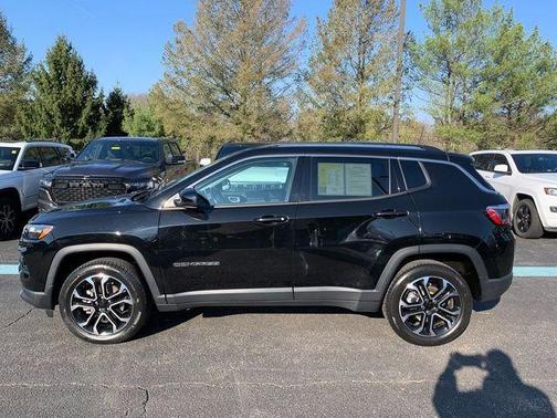 Diamond Black 2022 Jeep Compass Limited