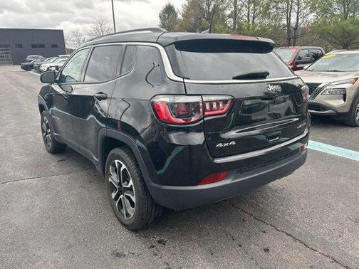 Diamond Black 2022 Jeep Compass Limited
