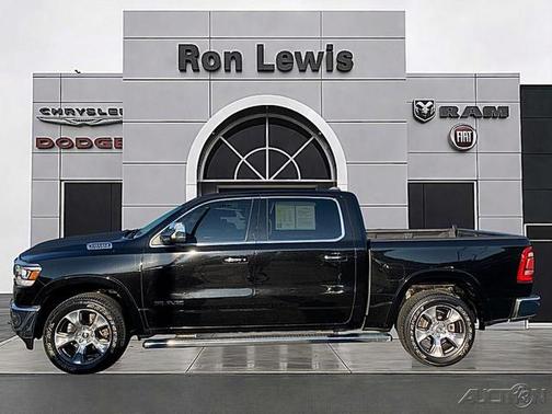 Diamond Black 2019 RAM 1500 Laramie