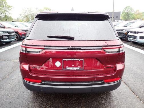 Velvet Red Pearlcoat 2025 Jeep Grand Cherokee Limited