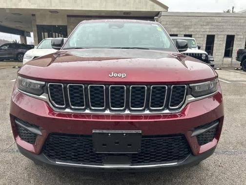 2023 Jeep Grand Cherokee Laredo