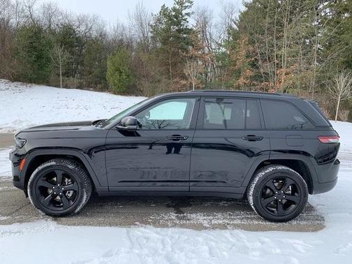 2023 Jeep Grand Cherokee Altitude