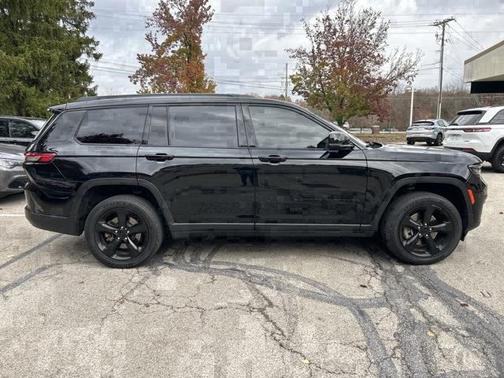 2023 Jeep Grand Cherokee L Laredo