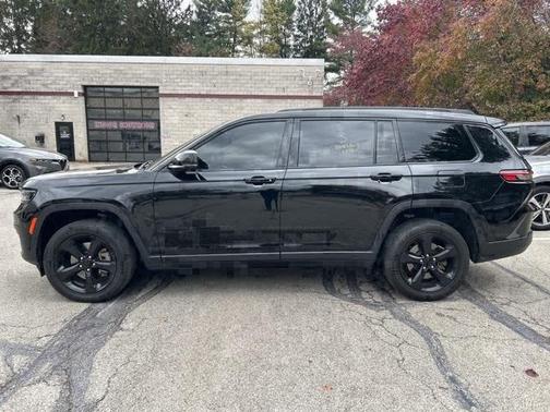 2023 Jeep Grand Cherokee L Laredo