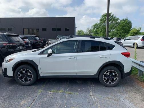 Crystal White Pearl 2019 Subaru Crosstrek 2.0i Premium