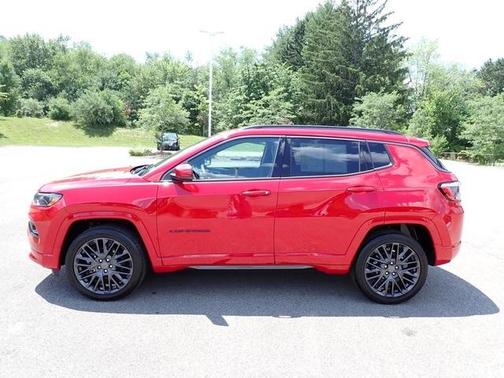 2022 Jeep Compass Altitude