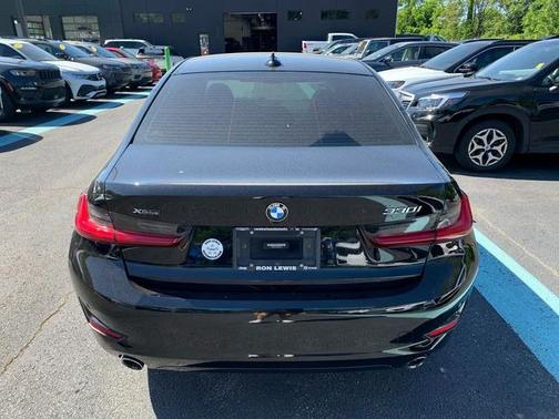 Jet Black 2021 BMW 330 i xDrive
