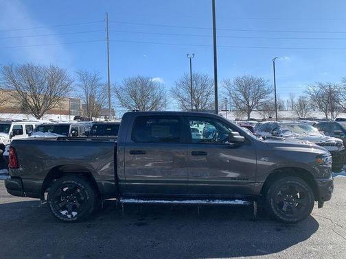 Granite Crystal Clearcoat Metallic 2026 RAM 1500 Express
