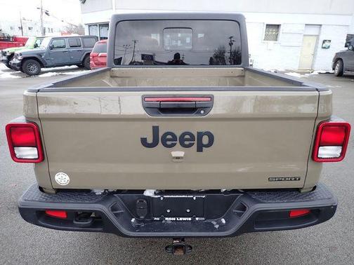 Gator Clearcoat 2020 Jeep Gladiator Sport
