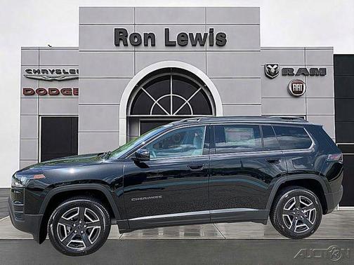 Diamond Black 2026 Jeep Cherokee LAREDO/LIMITED