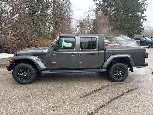 2023 Jeep Gladiator Sport
