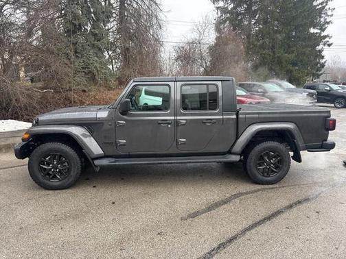 2023 Jeep Gladiator Sport