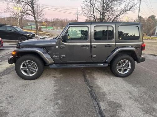 2022 Jeep Wrangler Unlimited Sahara