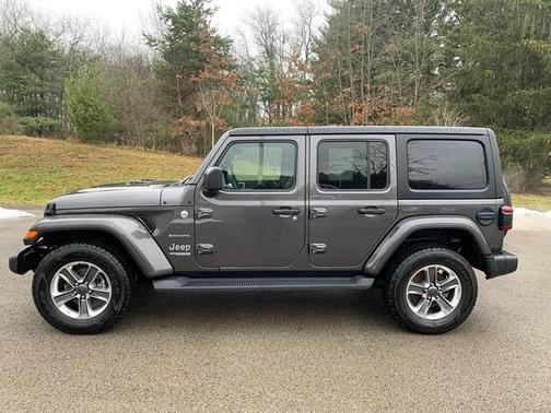 2022 Jeep Wrangler Unlimited Sahara