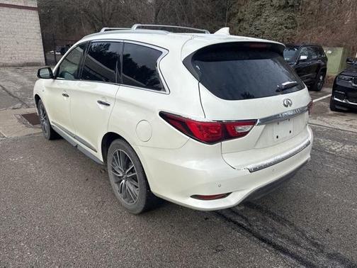 2017 INFINITI QX60 Base