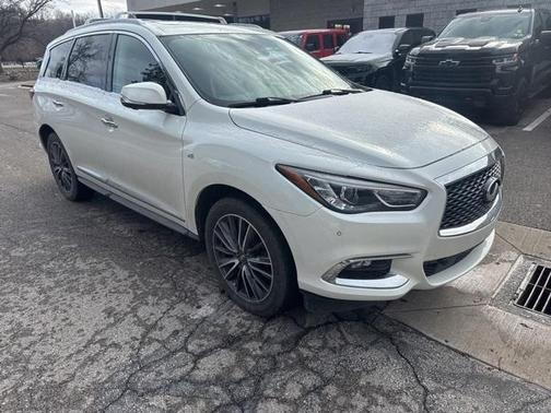 2017 INFINITI QX60 Base
