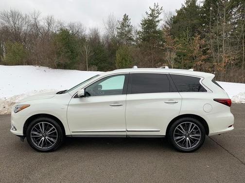 2017 INFINITI QX60 Base