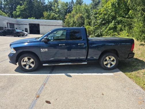 2019 RAM 1500 Classic Express Quad Cab 4x4 64' Box