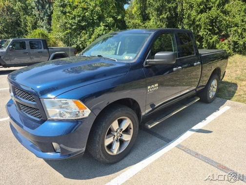 2019 RAM 1500 Classic Express Quad Cab 4x4 64' Box