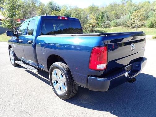 2019 RAM 1500 Classic Express Quad Cab 4x4 64' Box