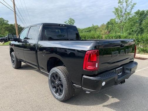 Diamond Black 2026 RAM 2500 Big Horn