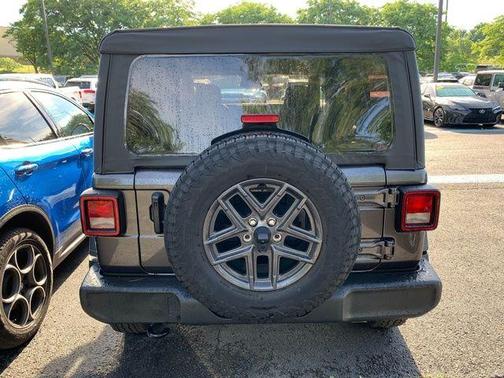 Granite Crystal Clearcoat Metallic 2025 Jeep Wrangler Sport