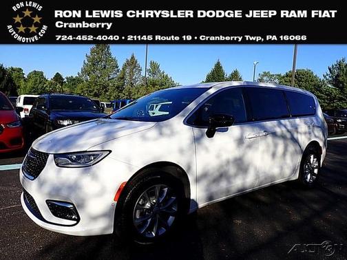 2026 Chrysler Pacifica Select