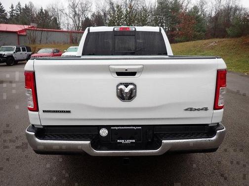 Bright White Clearcoat 2022 RAM 1500 Big Horn
