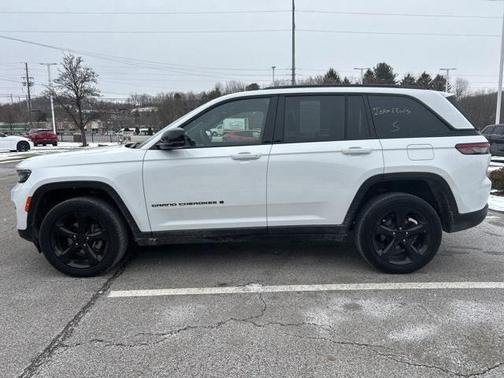 2023 Jeep Grand Cherokee Altitude
