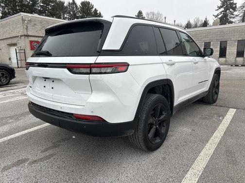 2023 Jeep Grand Cherokee Altitude