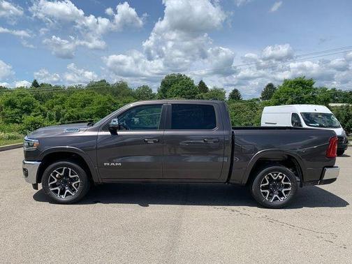 Granite Crystal Clearcoat Metallic 2026 RAM 1500 Laramie