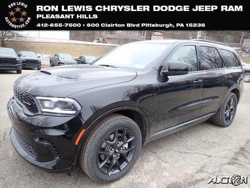 DB Black Crystal Clearcoat 2026 Dodge Durango GT HEMI V8