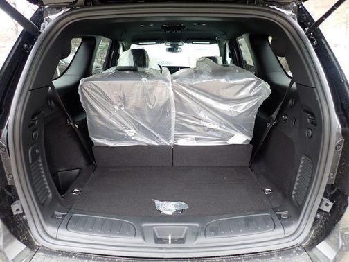 DB Black Crystal Clearcoat 2026 Dodge Durango GT HEMI V8