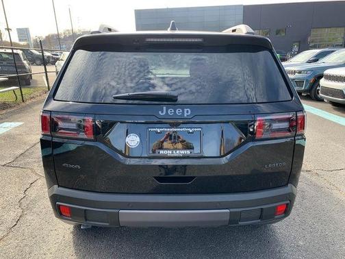 Diamond Black 2026 Jeep Cherokee LAREDO/LIMITED